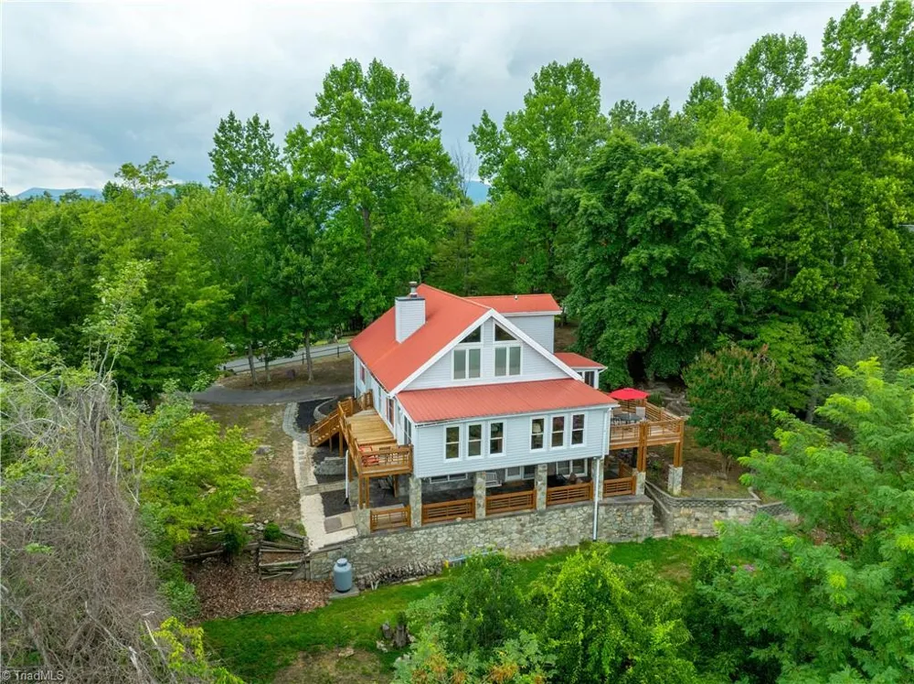 197 Fairview Drive Traphill, NC 28685