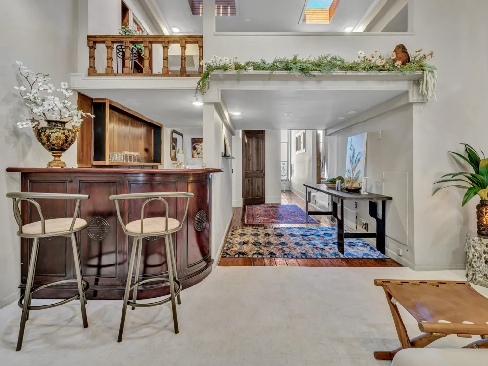 106 W Main Street Street Pilot Point, TX 76258