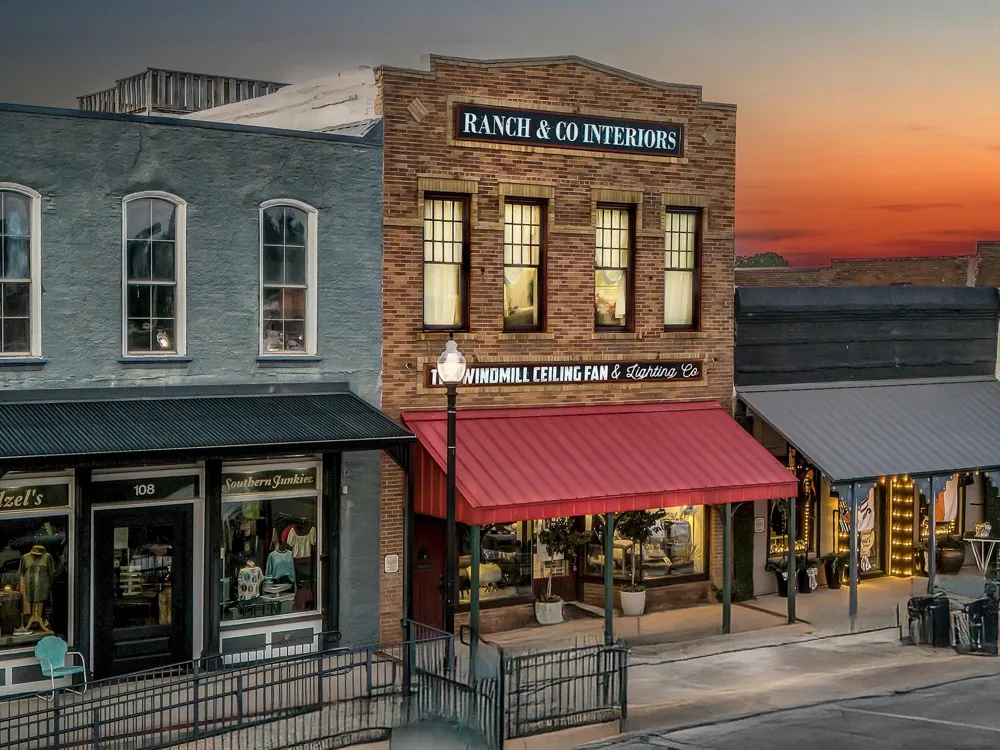 106 W Main Street Street Pilot Point, TX 76258