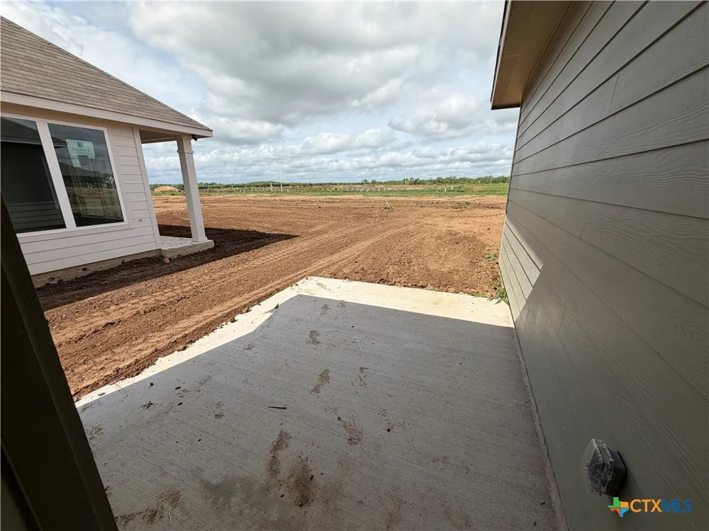 412 Honeydew Way Seguin, TX 78155