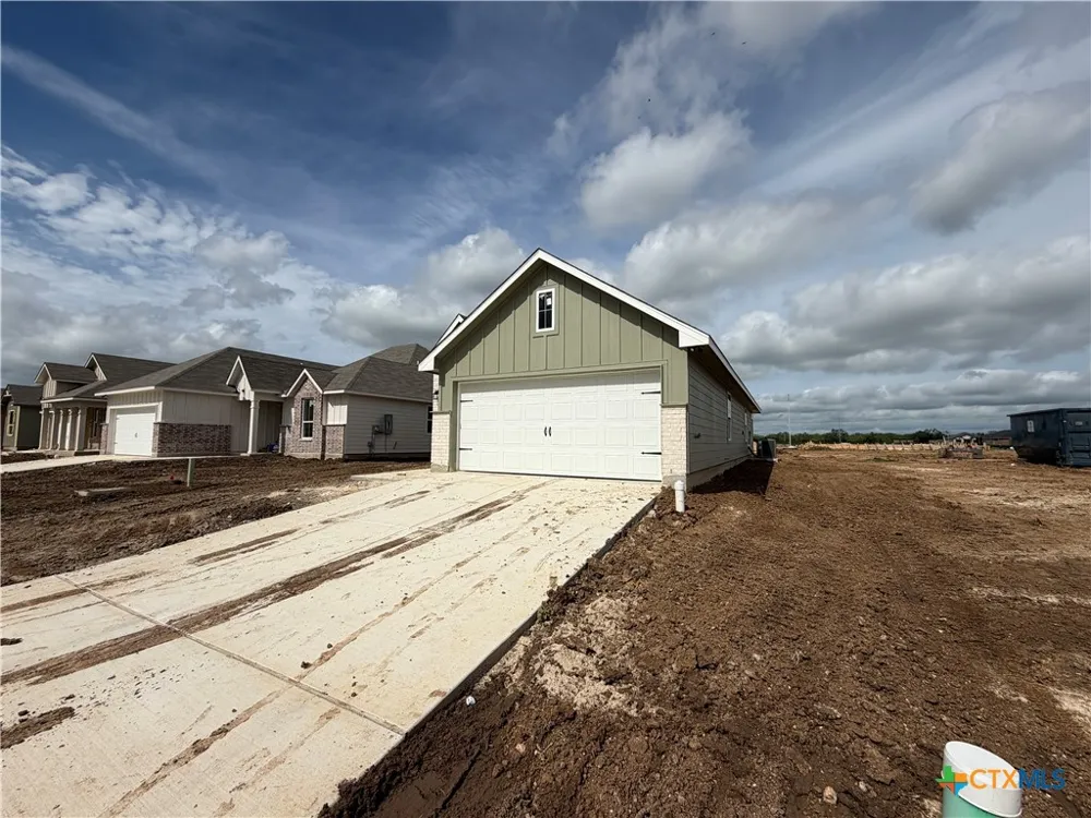 412 Honeydew Way Seguin, TX 78155