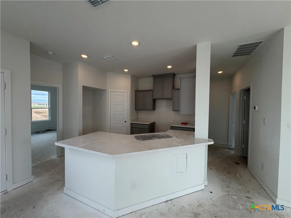 412 Honeydew Way Seguin, TX 78155