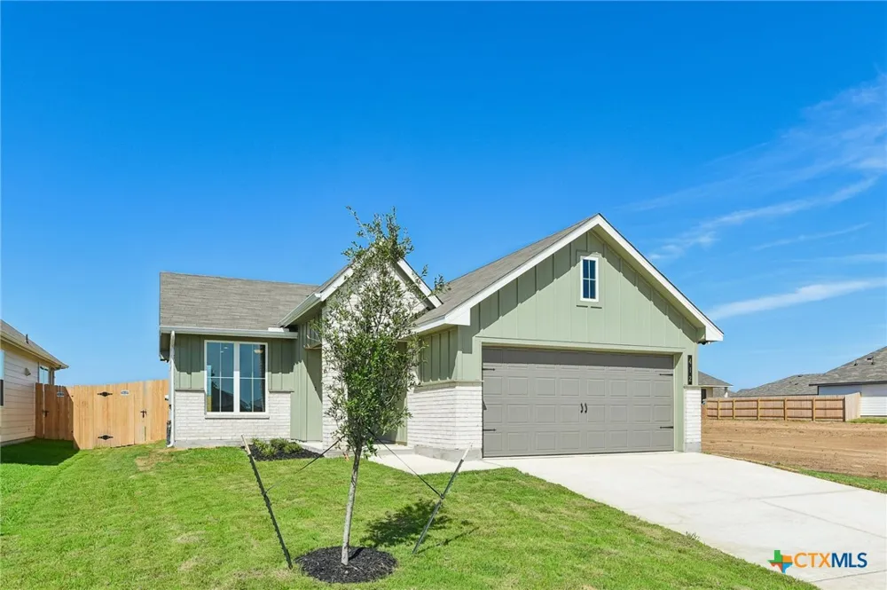 412 Honeydew Way Seguin, TX 78155