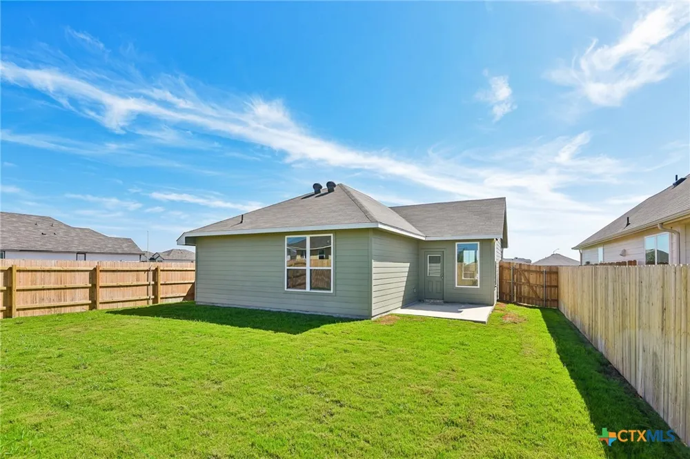 412 Honeydew Way Seguin, TX 78155