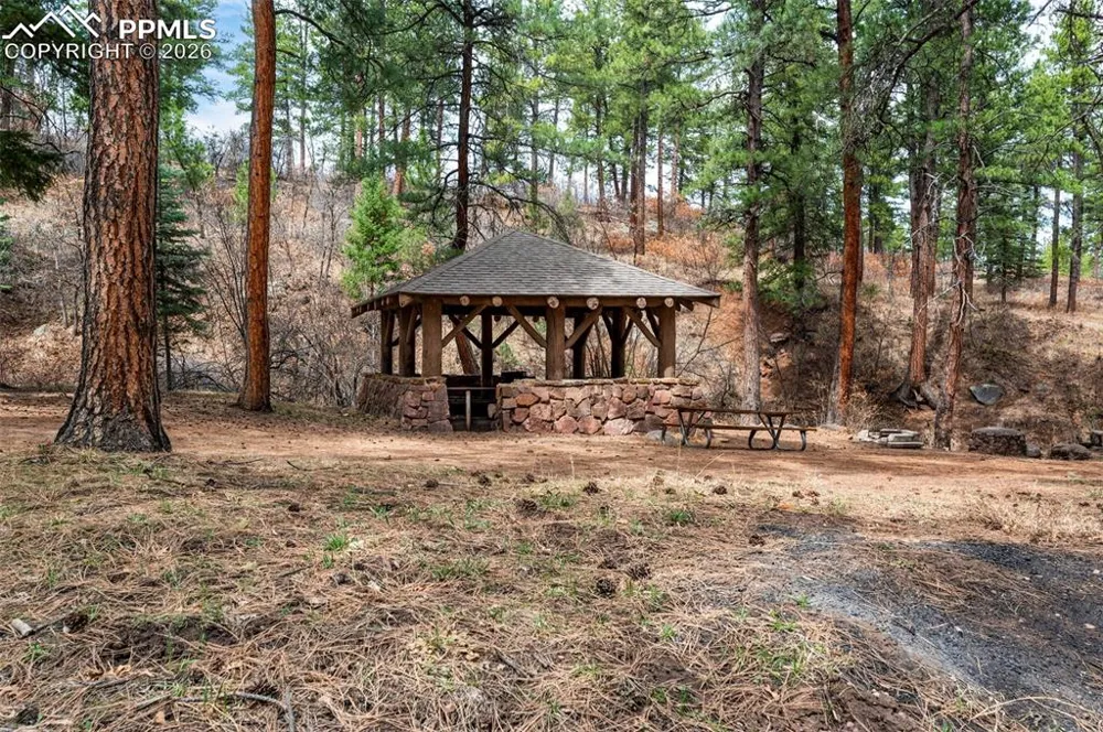 8912 S Pine Drive Beulah, CO 81023