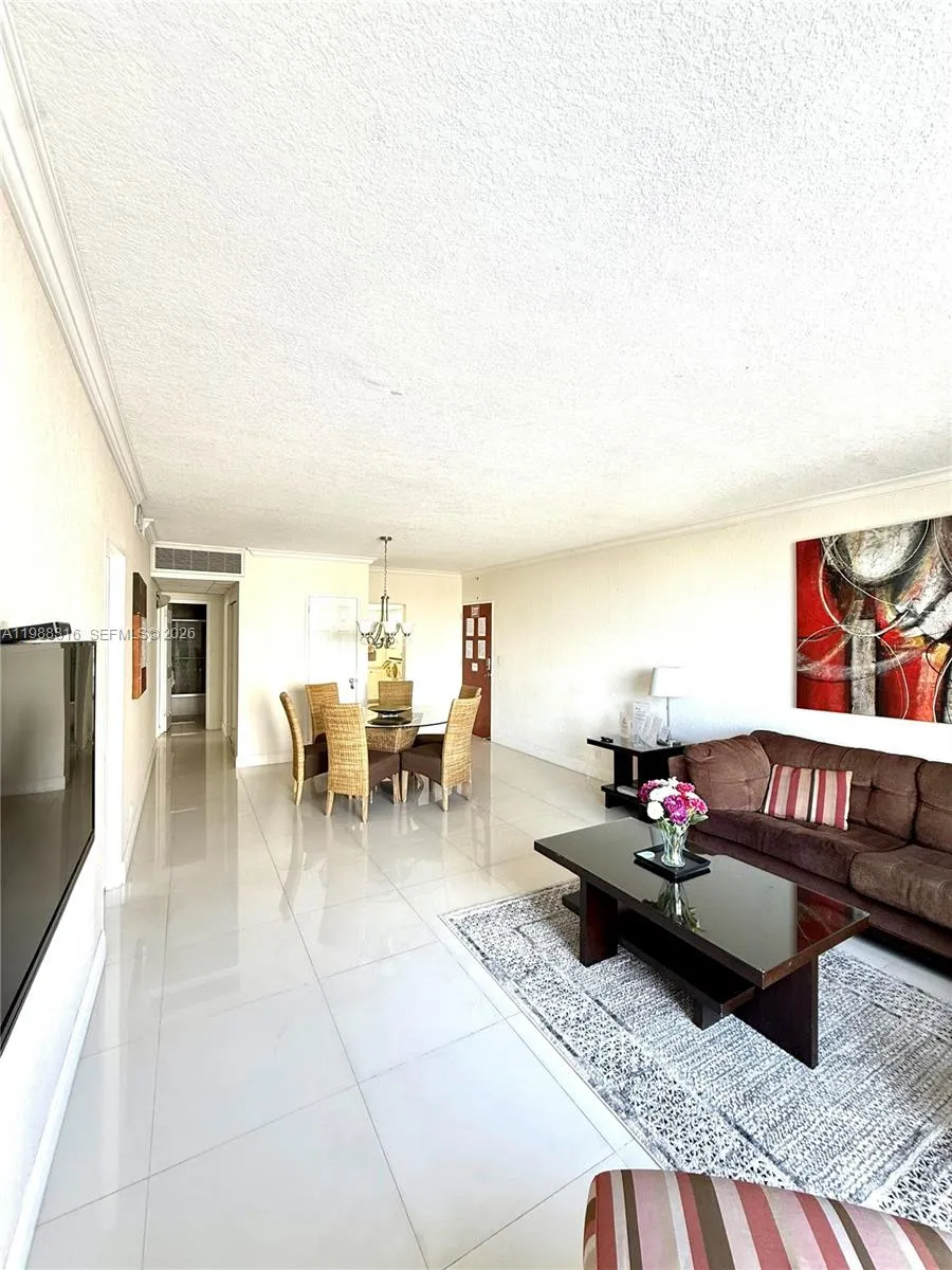 3901 S Ocean Dr #5W Hollywood, FL 33019