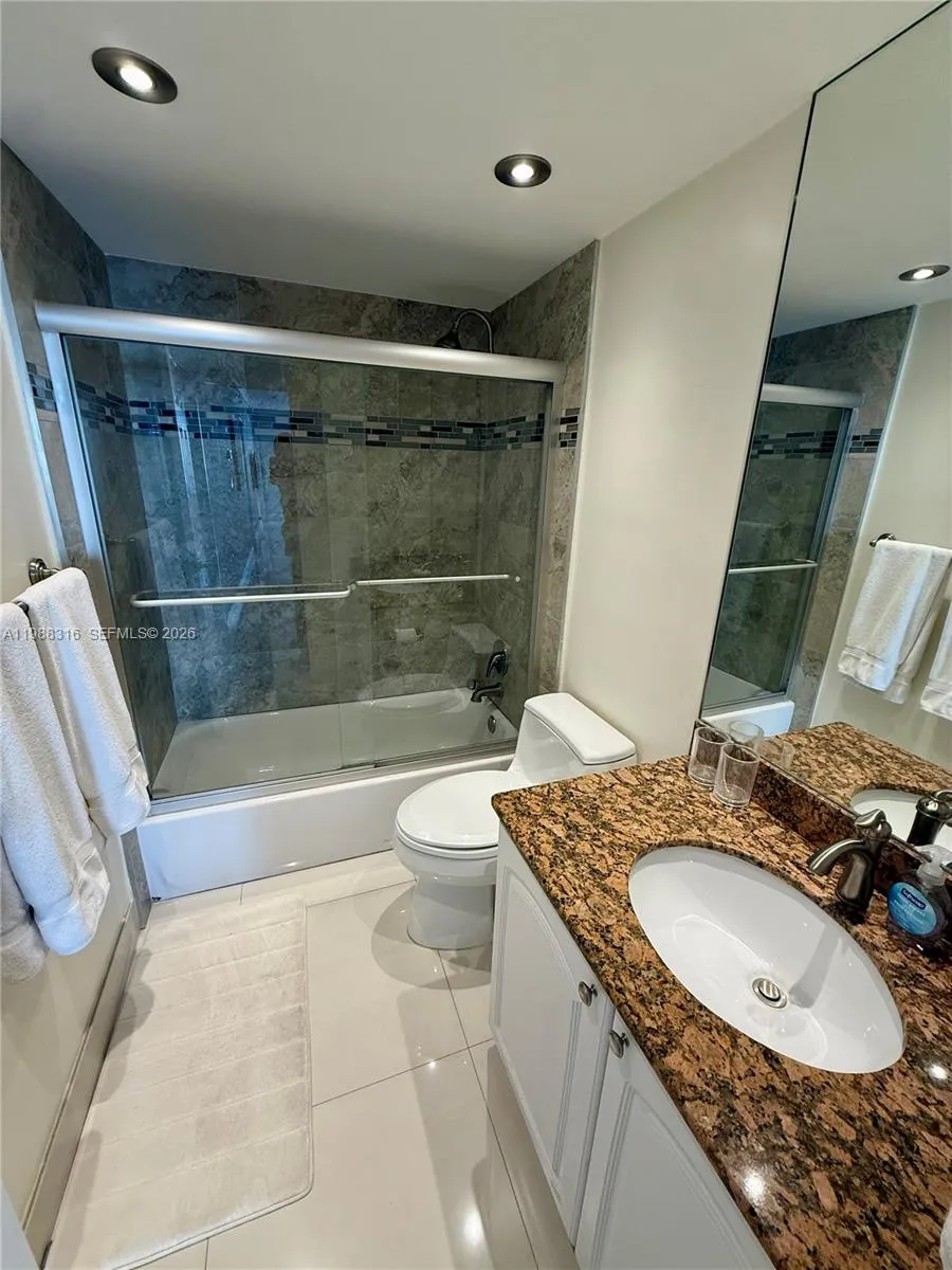 3901 S Ocean Dr #5W Hollywood, FL 33019