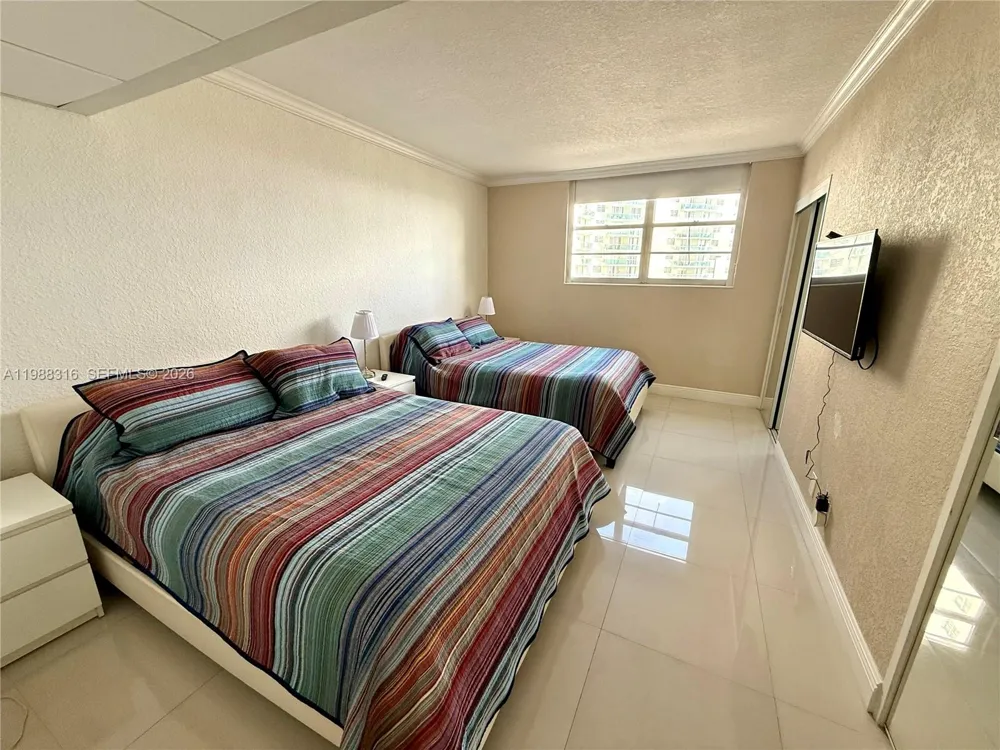 3901 S Ocean Dr #5W Hollywood, FL 33019