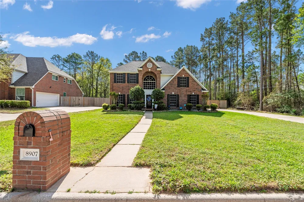 8907 W Rayford Road Tomball, TX 77375