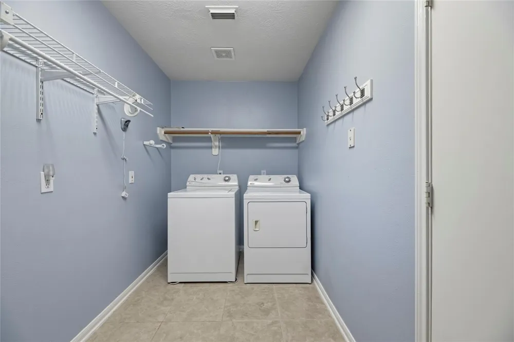 8907 W Rayford Road Tomball, TX 77375