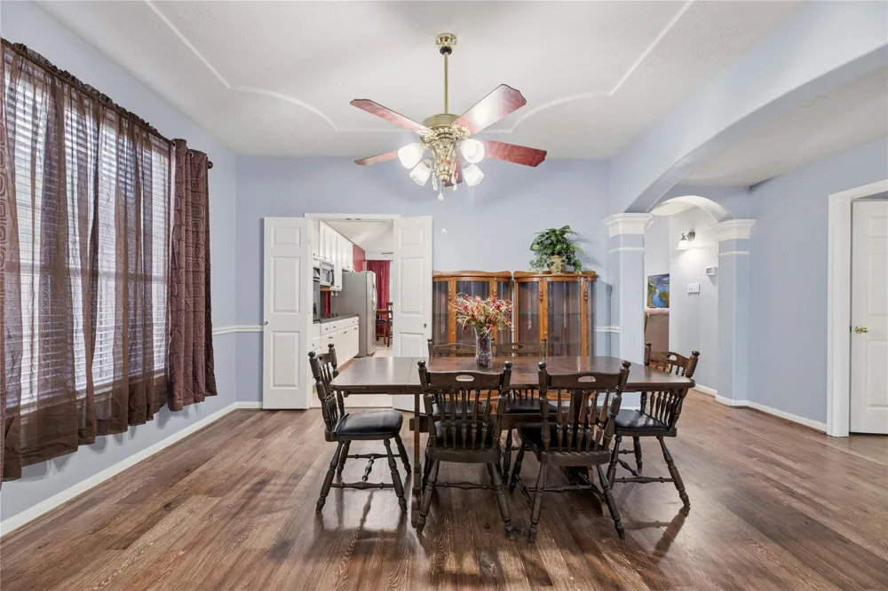 8907 W Rayford Road Tomball, TX 77375