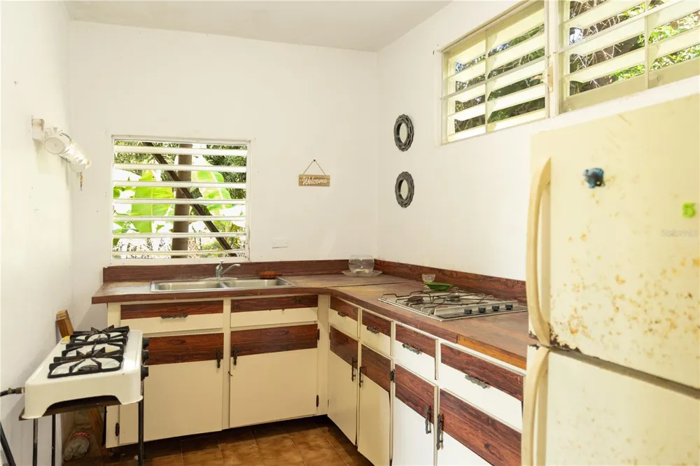 16 CALLE SCORPIO Vieques, PR 00765