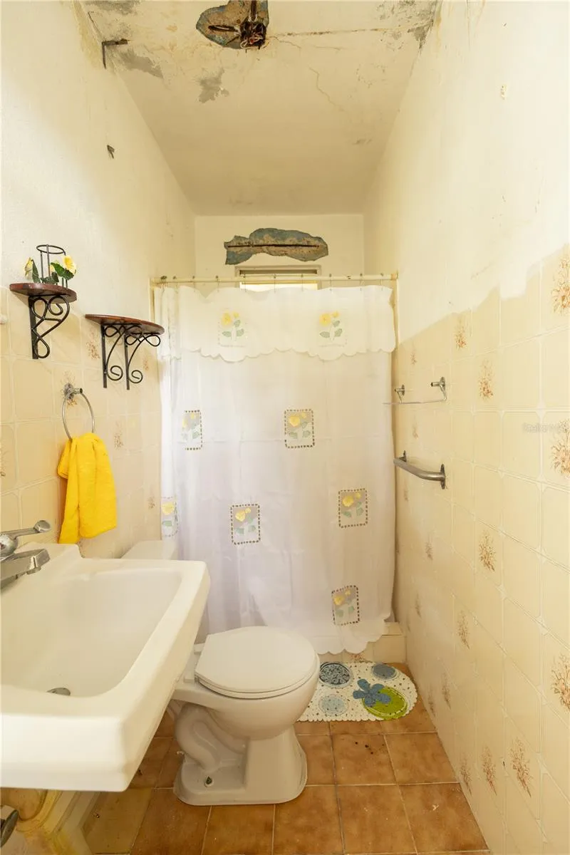 16 CALLE SCORPIO Vieques, PR 00765