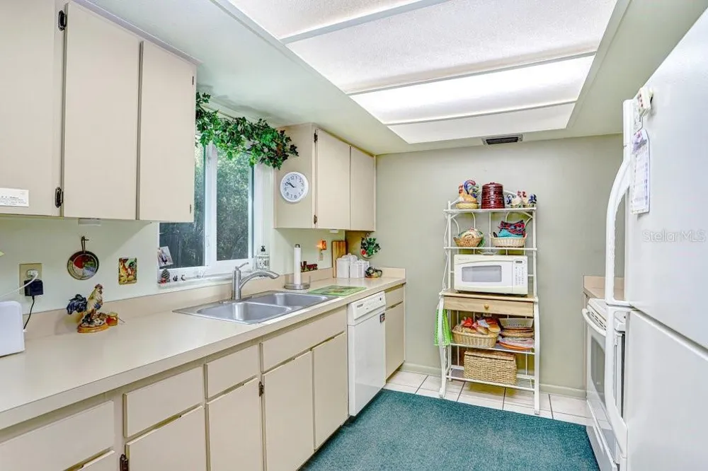 14931 OLD POINTE ROAD Tampa, FL 33613