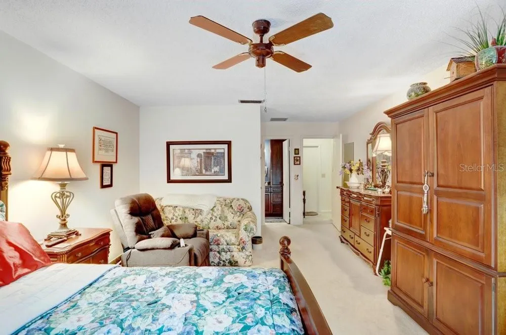 14931 OLD POINTE ROAD Tampa, FL 33613