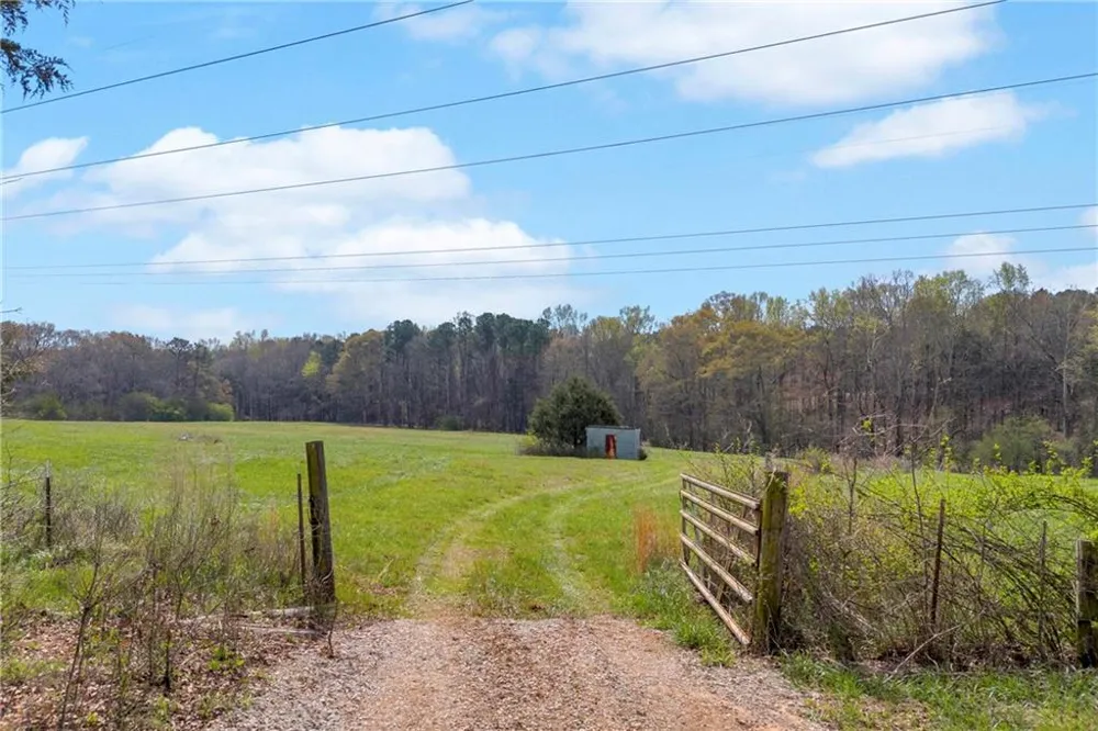 54 Kesler Road Nicholson, GA 30565