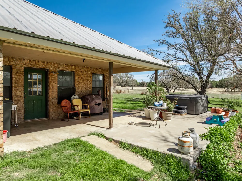5680 County Road 142 Gatesville, TX 76528