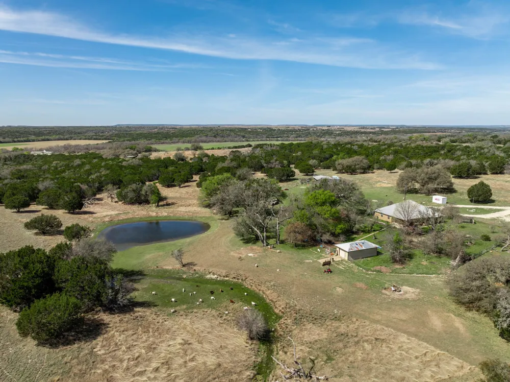 5680 County Road 142 Gatesville, TX 76528