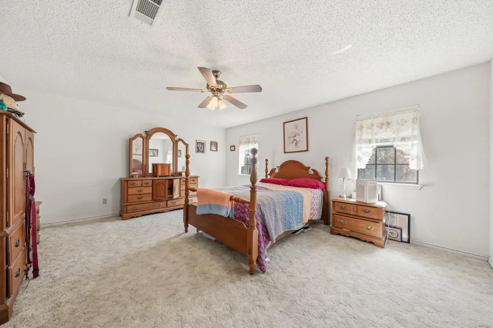 5680 County Road 142 Gatesville, TX 76528