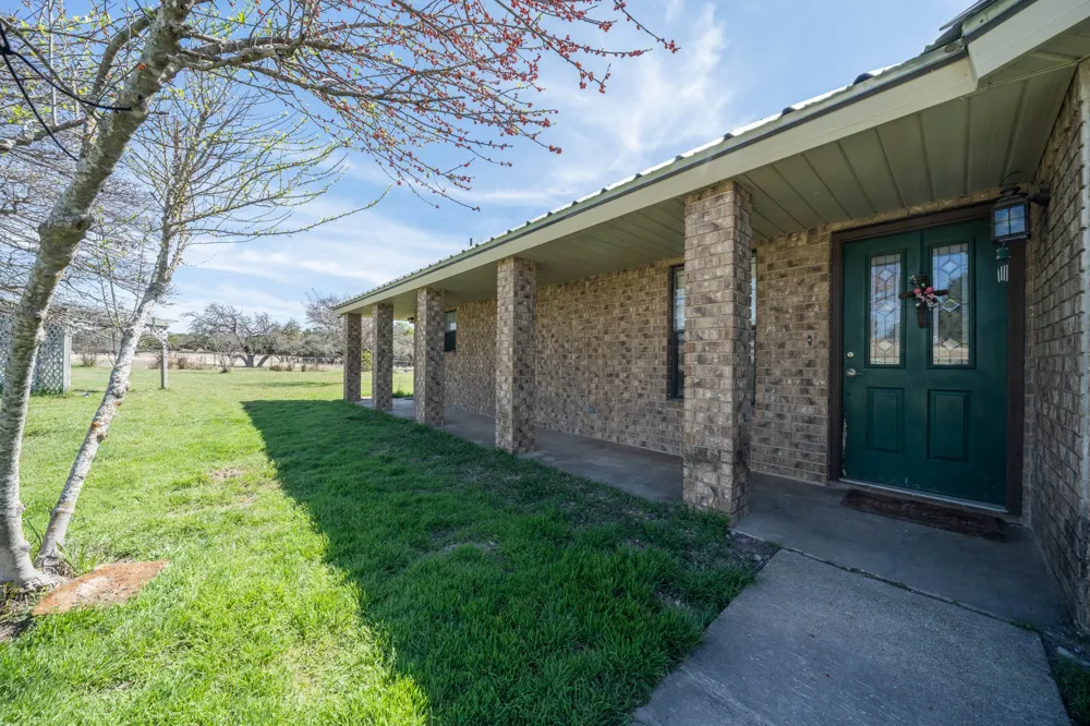 5680 County Road 142 Gatesville, TX 76528
