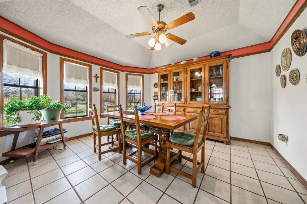 5680 County Road 142 Gatesville, TX 76528