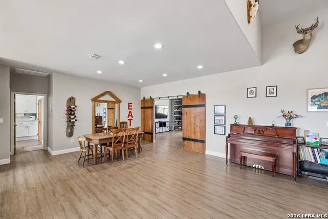854 county road 7421 Yancey, TX 78886