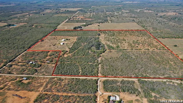 854 county road 7421 Yancey, TX 78886