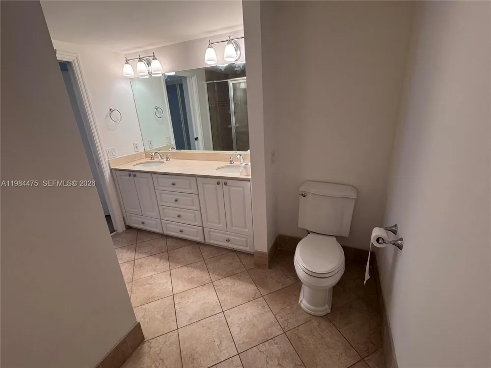 3610 Yacht Club Dr #1002 Aventura, FL 33180