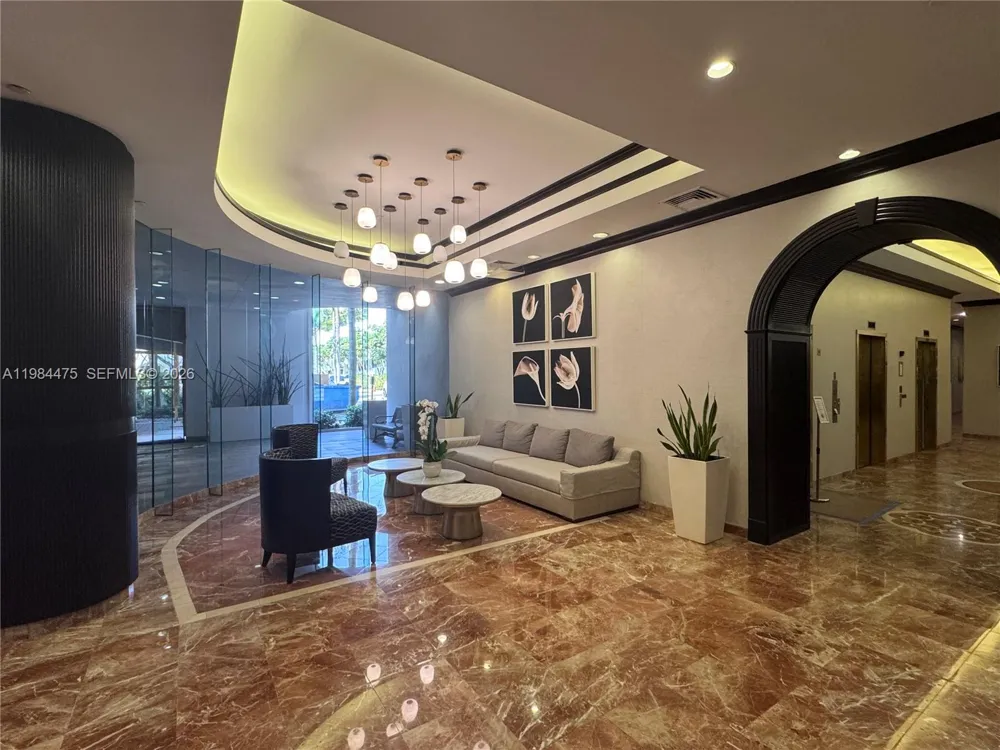 3610 Yacht Club Dr #1002 Aventura, FL 33180