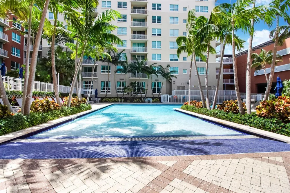 2000 Bayshore Dr #506 Miami, FL 33137