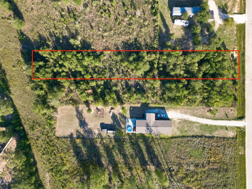 1180 County Road 5023 Cleveland, TX 77327