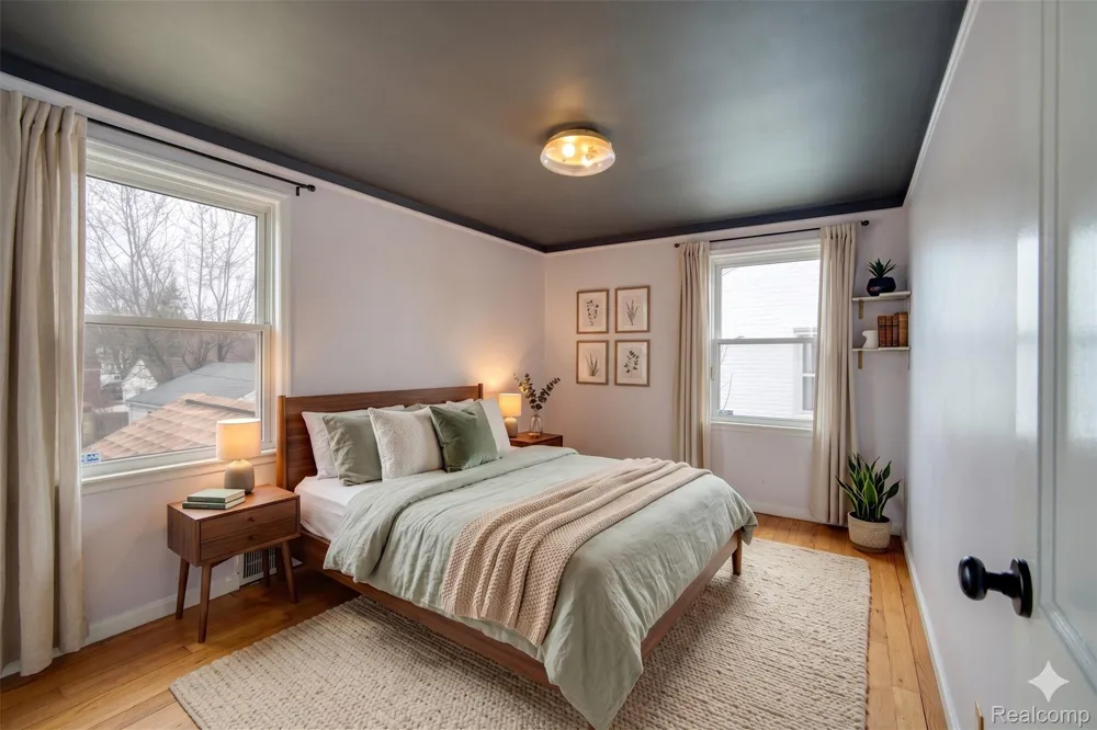 19217 Linville Street Grosse Pointe Woods City, MI 48236