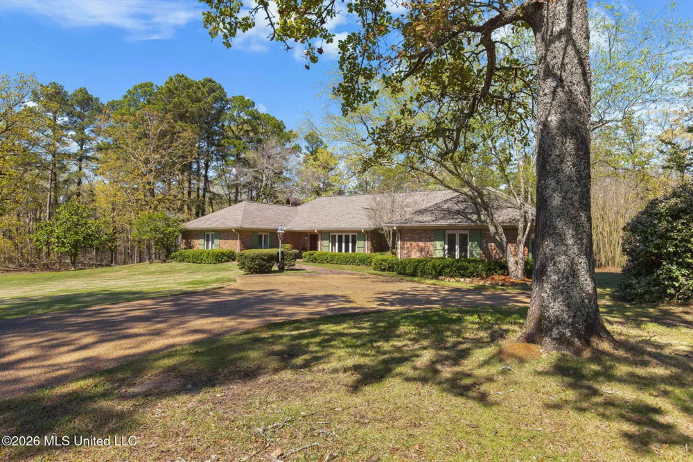 6145 Wirtz Road Flowood, MS 39232