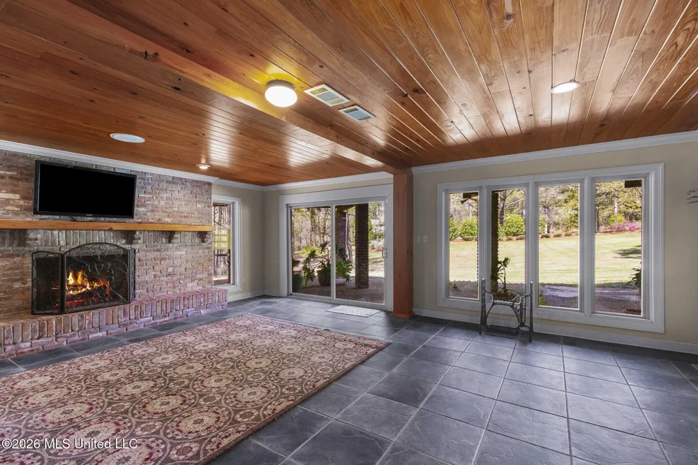 6145 Wirtz Road Flowood, MS 39232