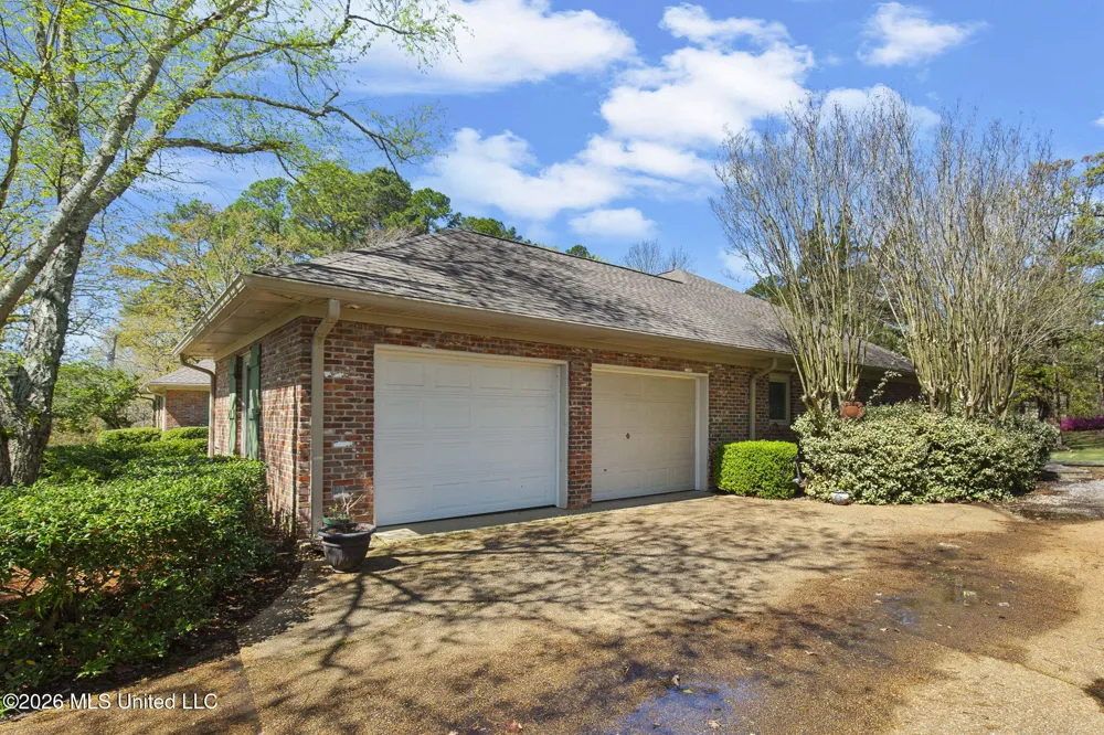 6145 Wirtz Road Flowood, MS 39232