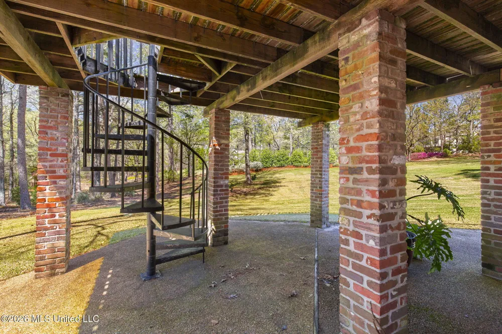 6145 Wirtz Road Flowood, MS 39232