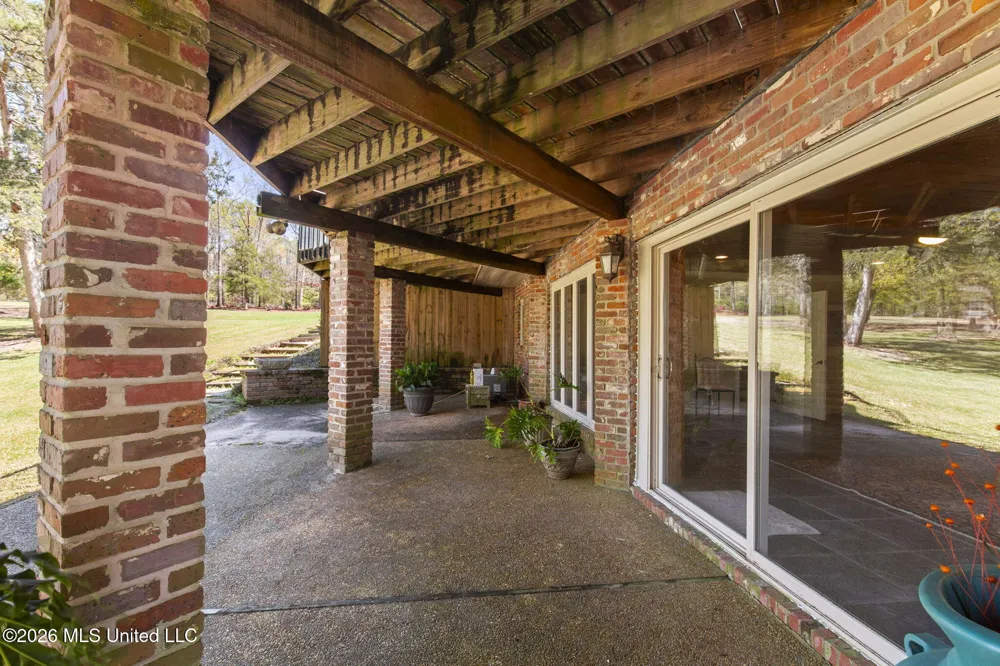6145 Wirtz Road Flowood, MS 39232