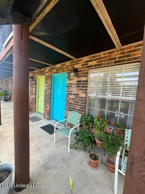 1550 E Second Street