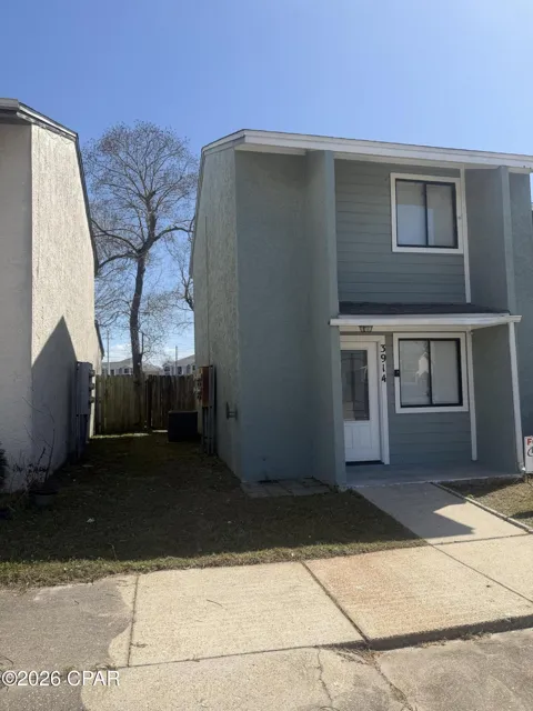 3914 Venetian Circle
