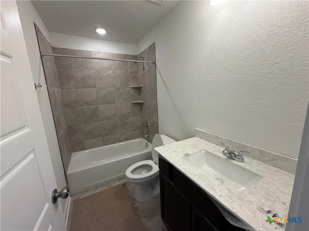 420 Honeydew Way Seguin, TX 78155