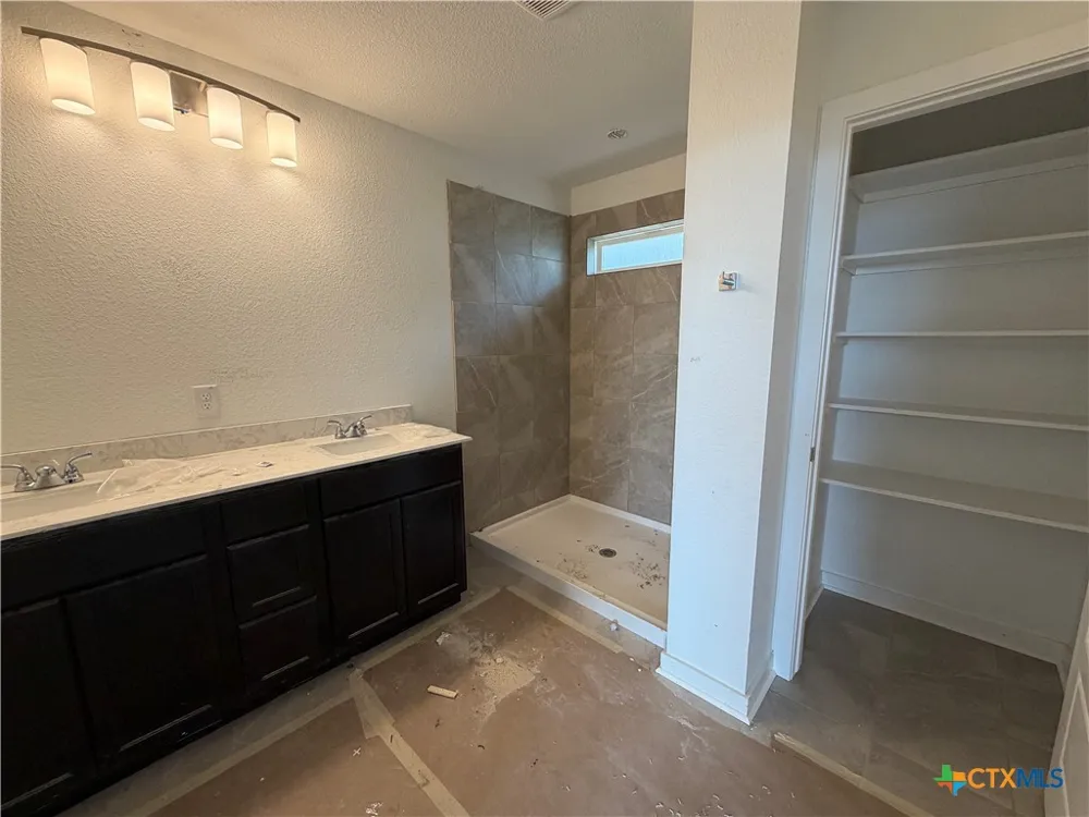420 Honeydew Way Seguin, TX 78155