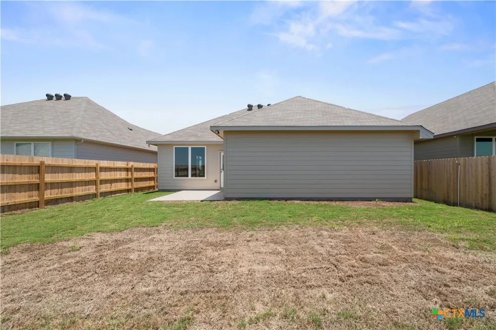 420 Honeydew Way Seguin, TX 78155