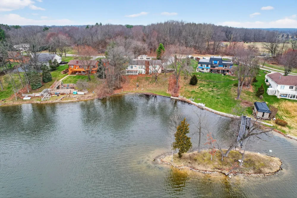 61570 Raintree Boulevard Sturgis, MI 49091