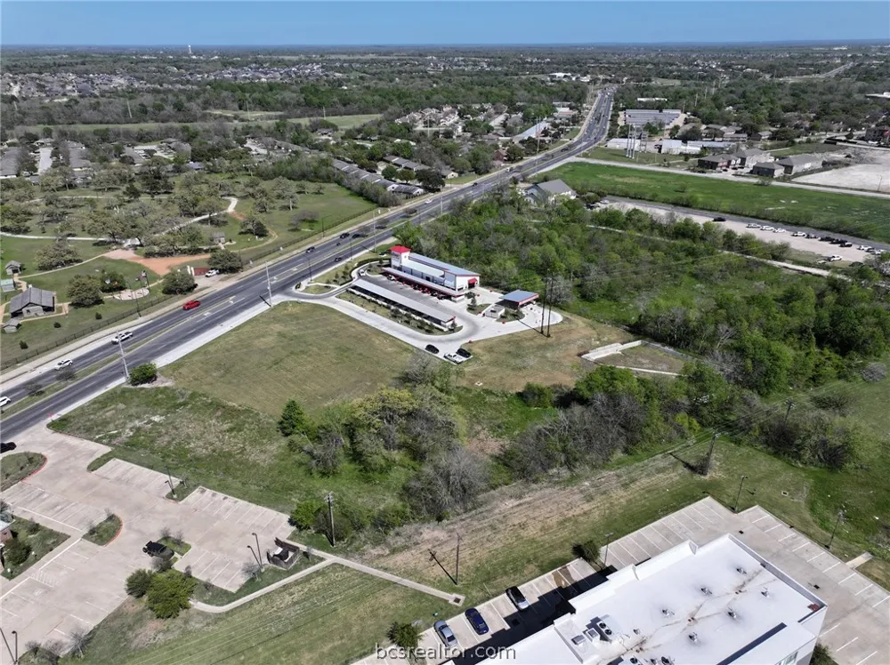 2414 Boonville Road Bryan, TX 77802