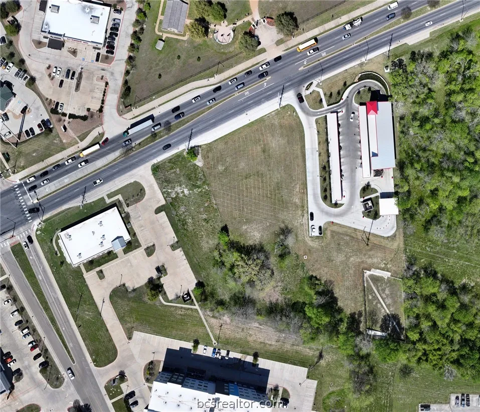 2414 Boonville Road Bryan, TX 77802