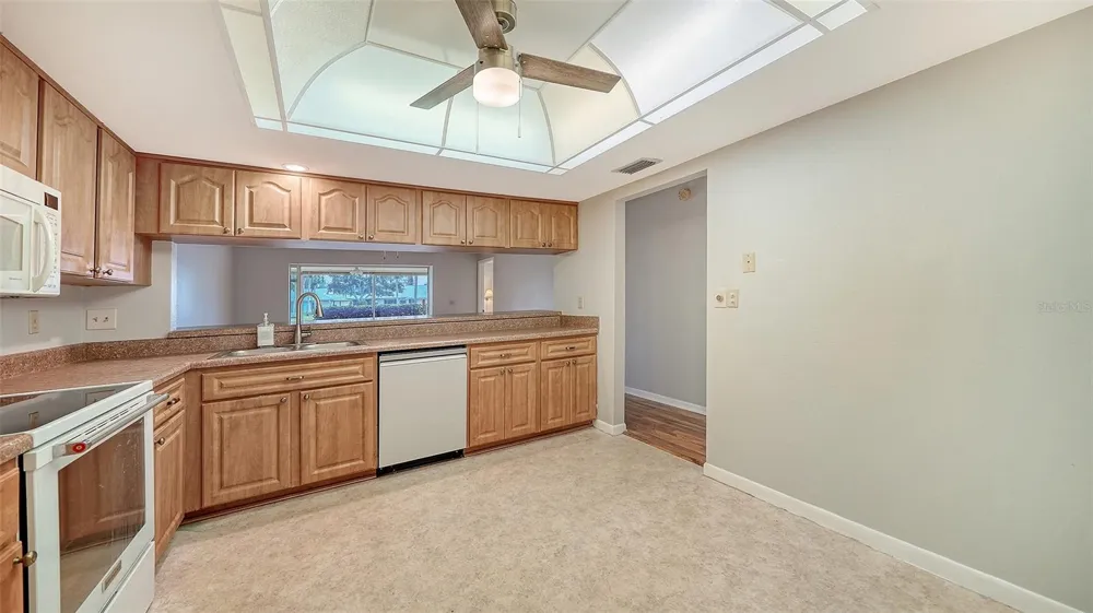 4103 CENTER GATE BOULEVARD #2 Sarasota, FL 34233