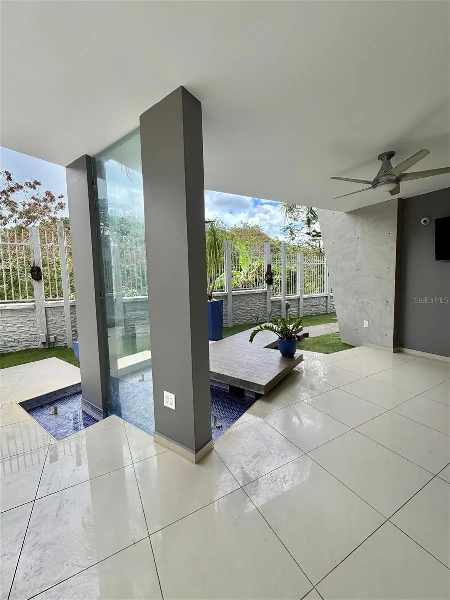 24 CALLE 3 SENDEROS DE MONTEHIEDRA San Juan, PR 00926