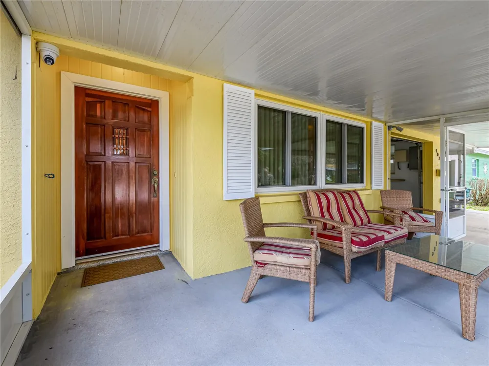 907 HILLSIDE TERRACE Brandon, FL 33511