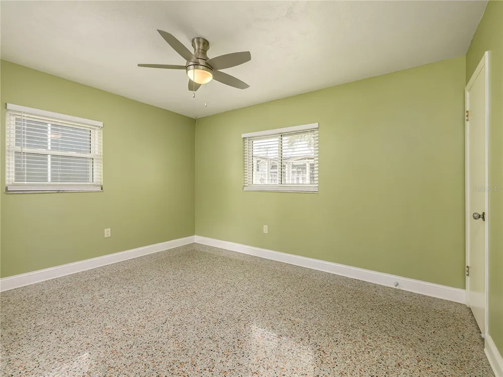 907 HILLSIDE TERRACE Brandon, FL 33511