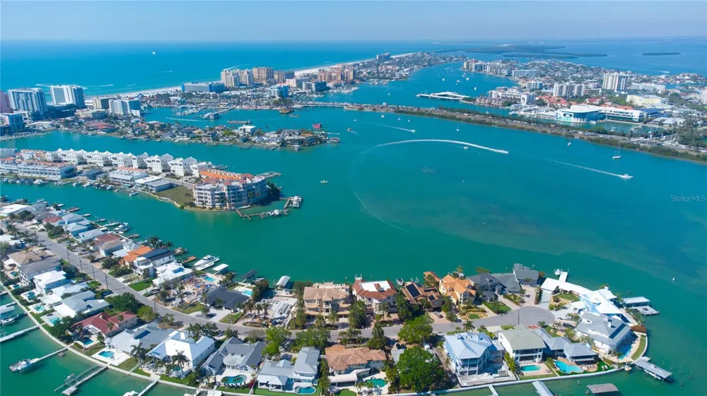 158 BRIGHTWATER DRIVE #1 Clearwater Beach, FL 33767